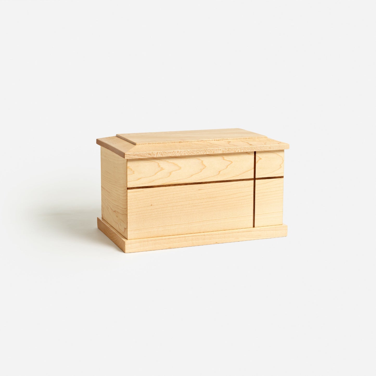 Back view of maple urn with cross – simple design with clean lines