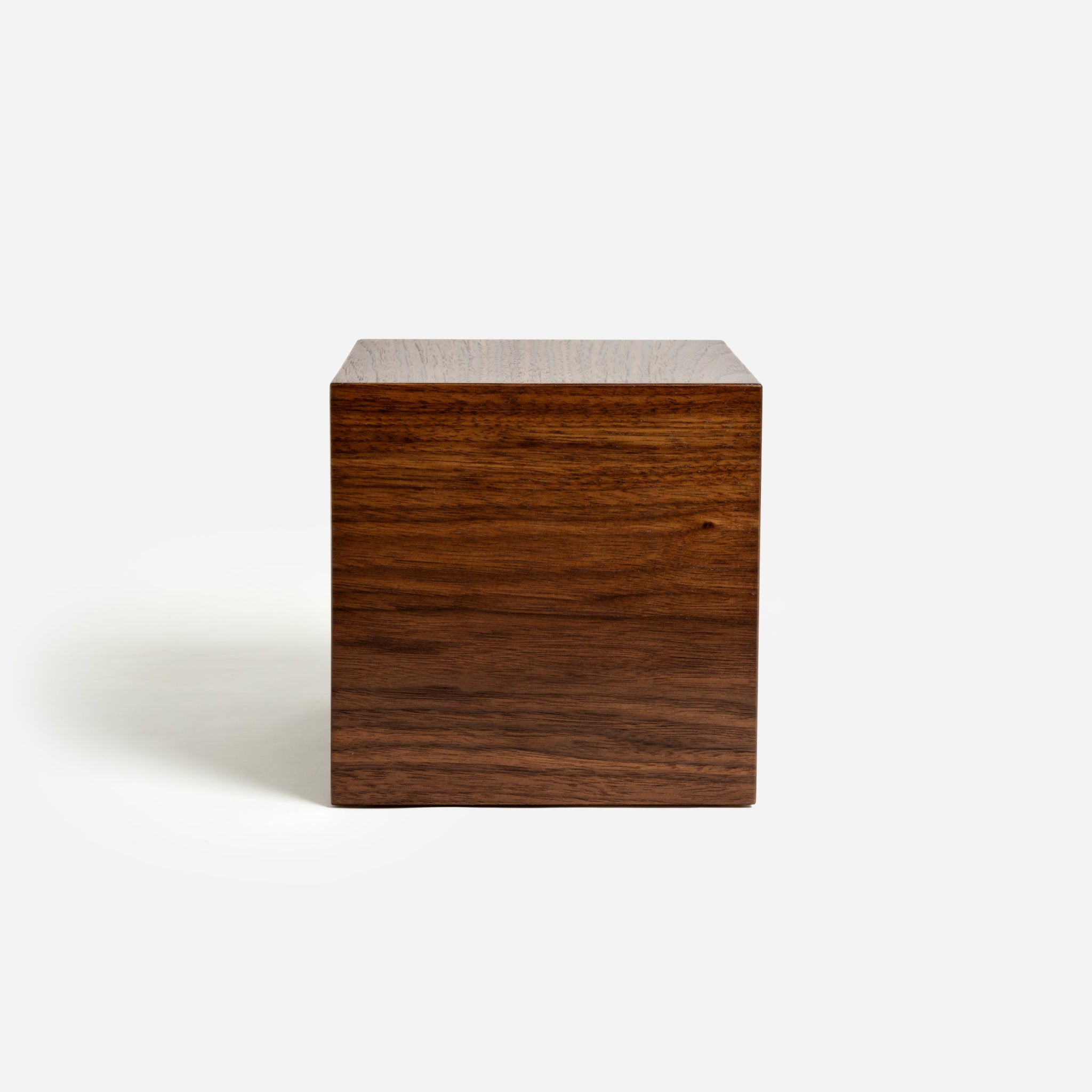 Side profile of walnut veneer memorial urn with custom engraving option – 225 cubic inches